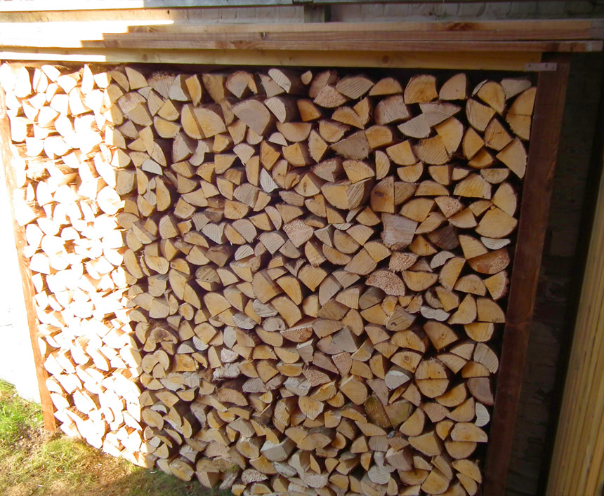 Custmer made wood / log store